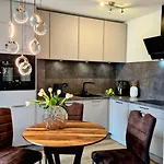 Apartment Modern 1br Apartment- Balcony, Parking & Self-check-in Niedernberg