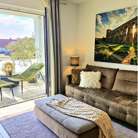 Limes Apartment- Balkon, Parken & Self-check-in Niedernberg