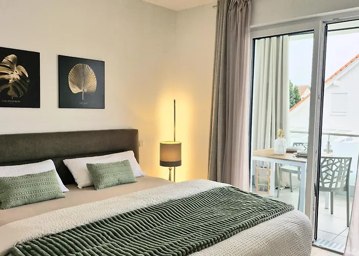 Modern-Ruhig-Balkon-Self-Check-In-Limes2Living-Niedernberg