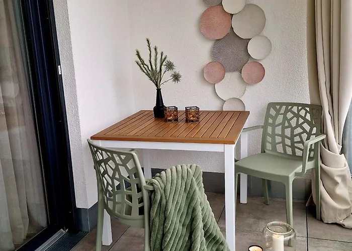 Modern-Ruhig-Balkon-Self-Check-In-Limes2Living-Niedernberg Niedernberg