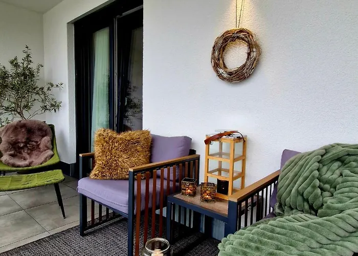 Modern-Ruhig-Balkon-Self-Check-In-Limes2Living-Niedernberg شقة Niedernberg